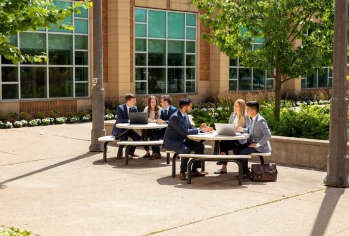 University of Windsor – Research & Innovation Workshop Series